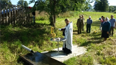 В деревне Токшики отслужили Чин малого освящения воды