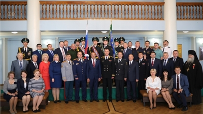 Михаил Игнатьев принял участие в церемонии вручения знамени Управлению Федеральной службы судебных приставов по Чувашской Республике – Чувашии