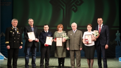 Глава Чувашии поздравил коллектив Чебоксарского речного порта с 50-летием